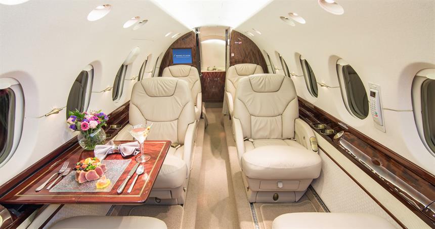 Dallas Best Charter Aircraft Hawker 800xp