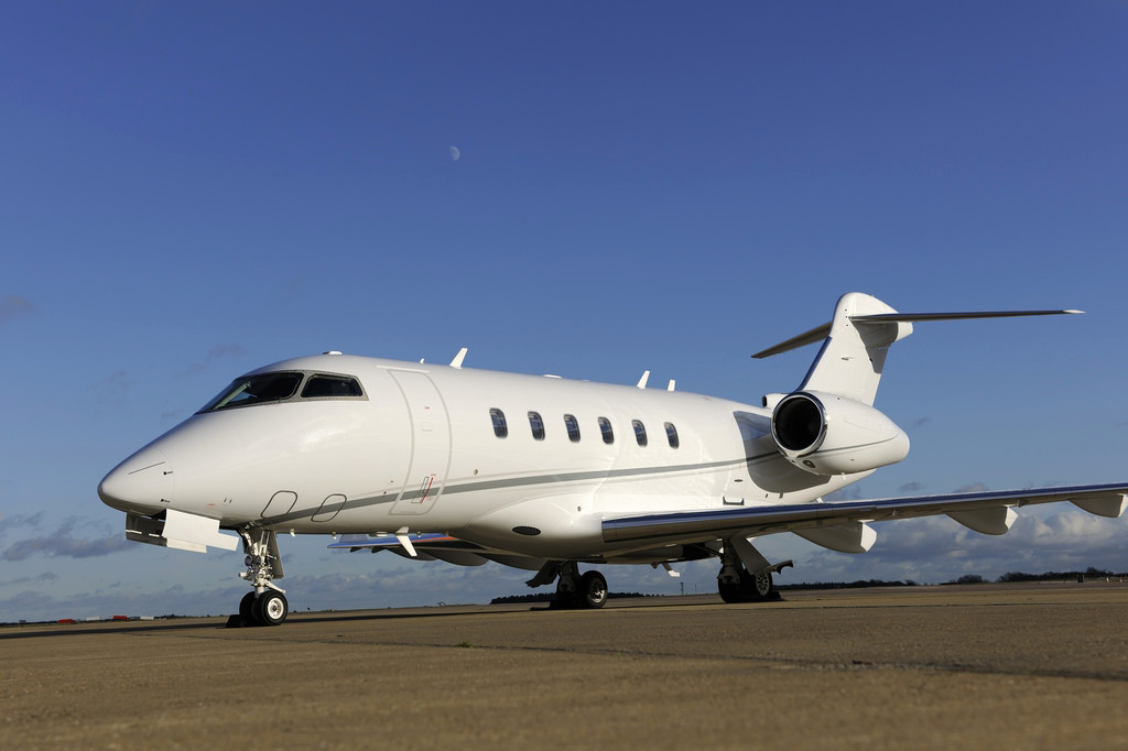 Challenger 300