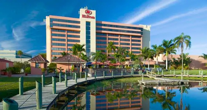 Hilton Palm Beach Airport Hotel