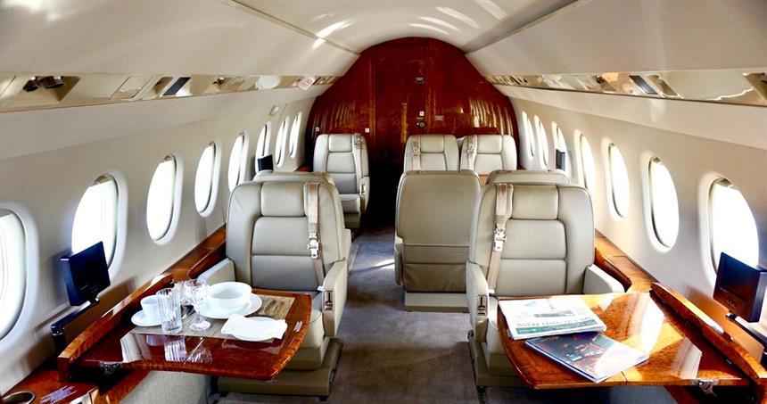Falcon 2000 Interior