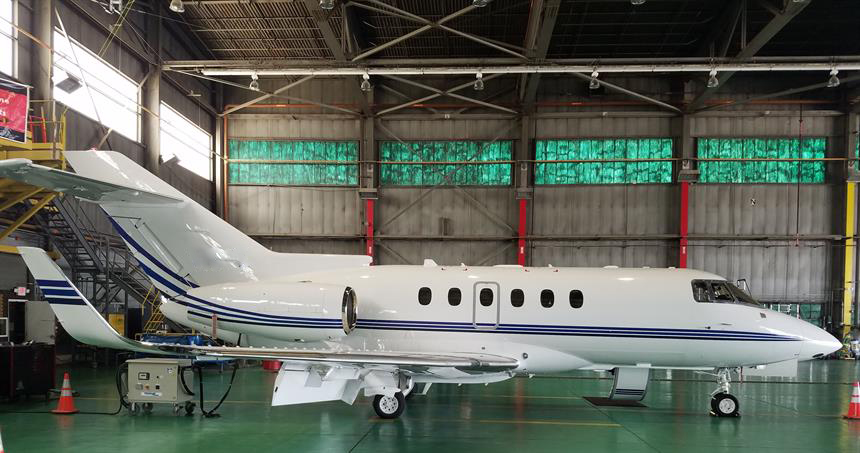 Hawker 900XP