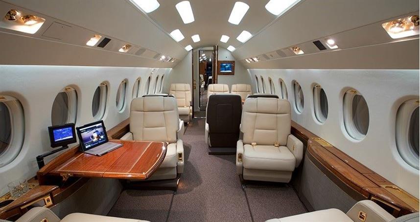 Falcon 2000 Interior